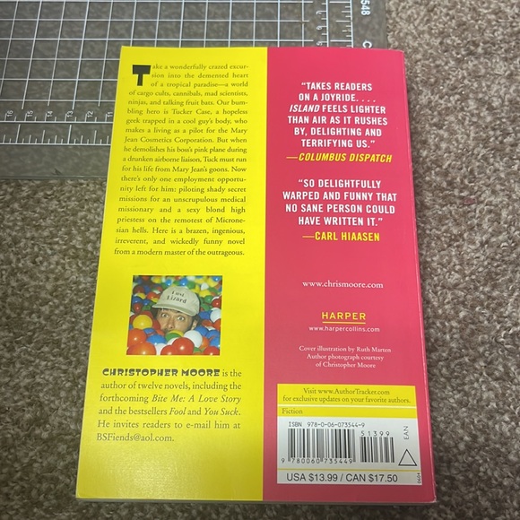 Island of the Sequined Love Nun paperback book by Christopher Moore - Picture 2 of 7